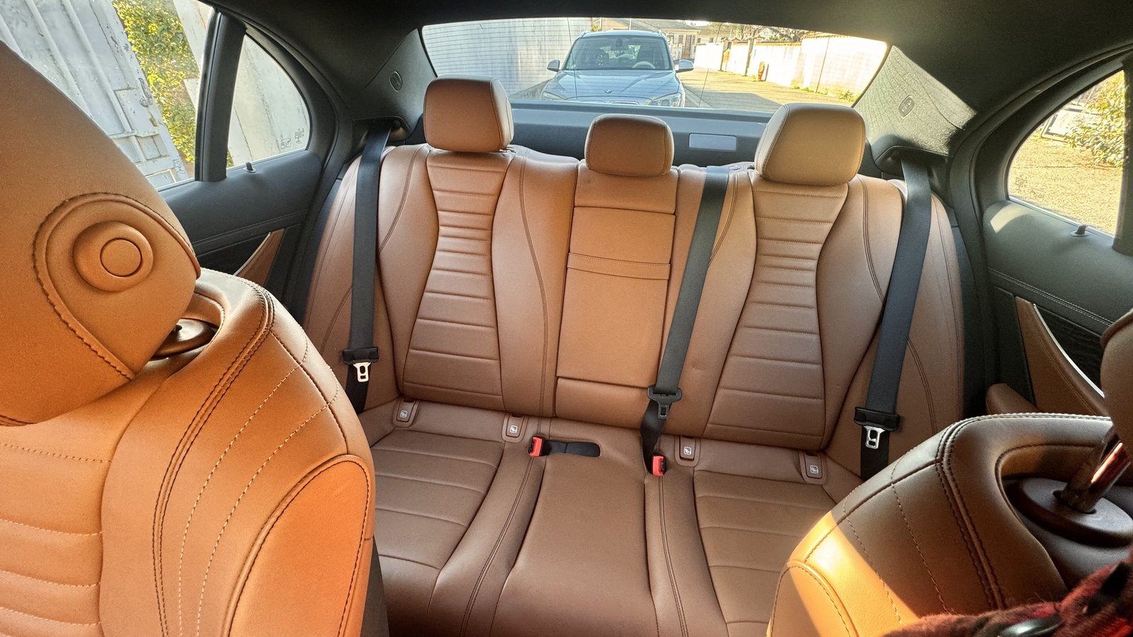 Cognac leather rear seats of the Mercedes E-Class